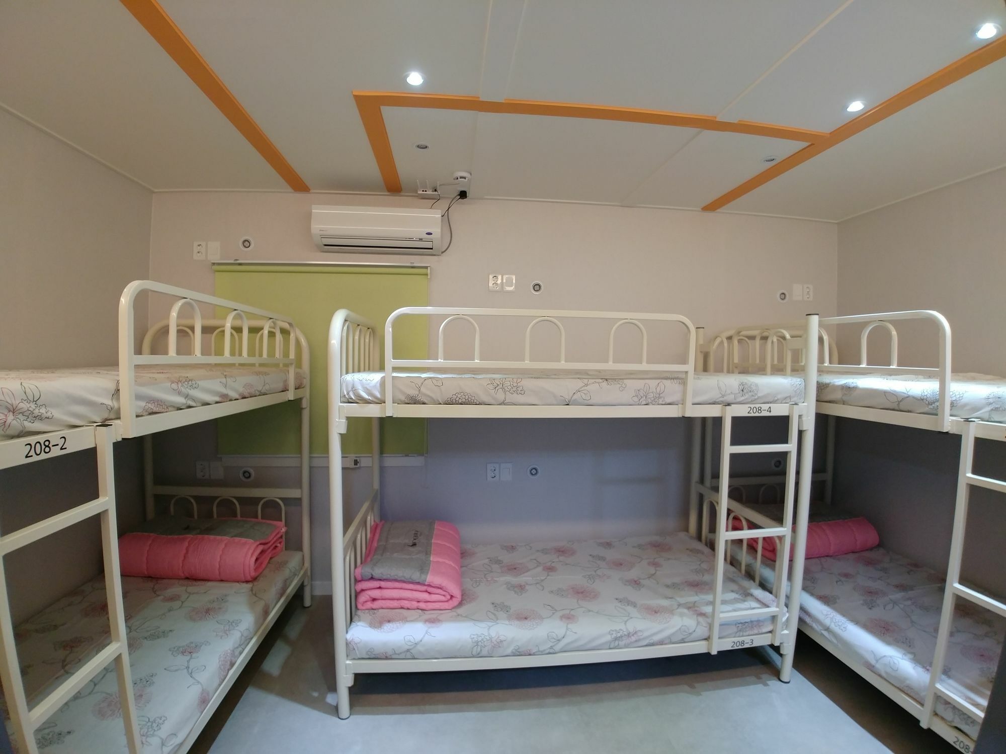 Bomgoro Guesthouse Тэгу Экстерьер фото